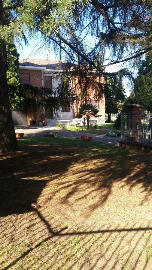 Villa Paulette Bassignana Exterior photo