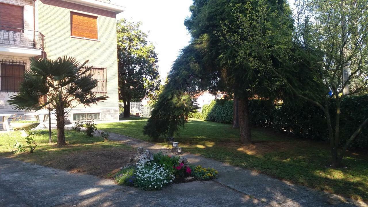 Villa Paulette Bassignana Exterior photo